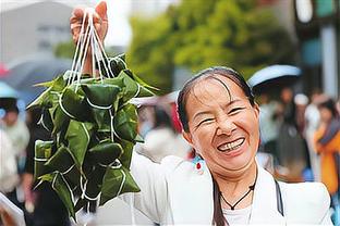 很全面！申京首节6中3拿下6分8板3助1断0失误 篮板＝快船首发总和